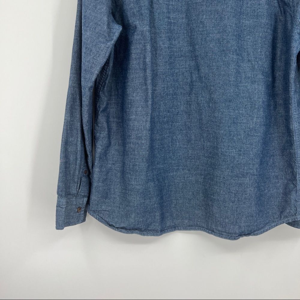 Levi's Button Front Chambray Blue Long Sleeve Cuf… - image 8